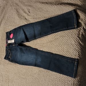 NWT Children's place girls jeans size 8. Dark jeans color.